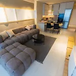 Ameli Luxury Apartment *